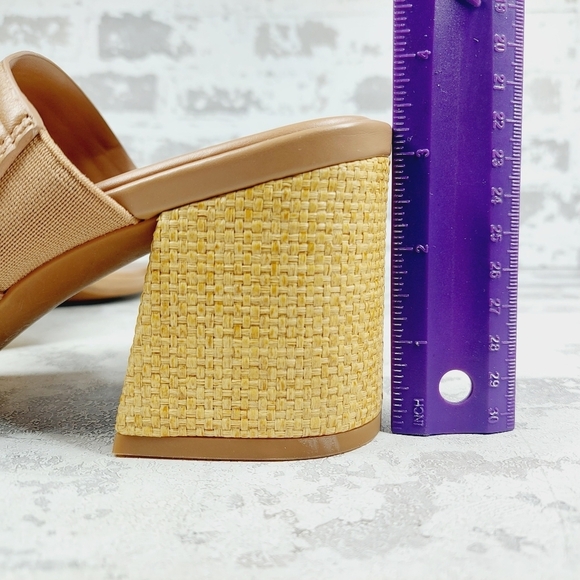 New Caslon Lamia Tan Leather Block Heel Square Toe Sandals W675 - Picture 9 of 12